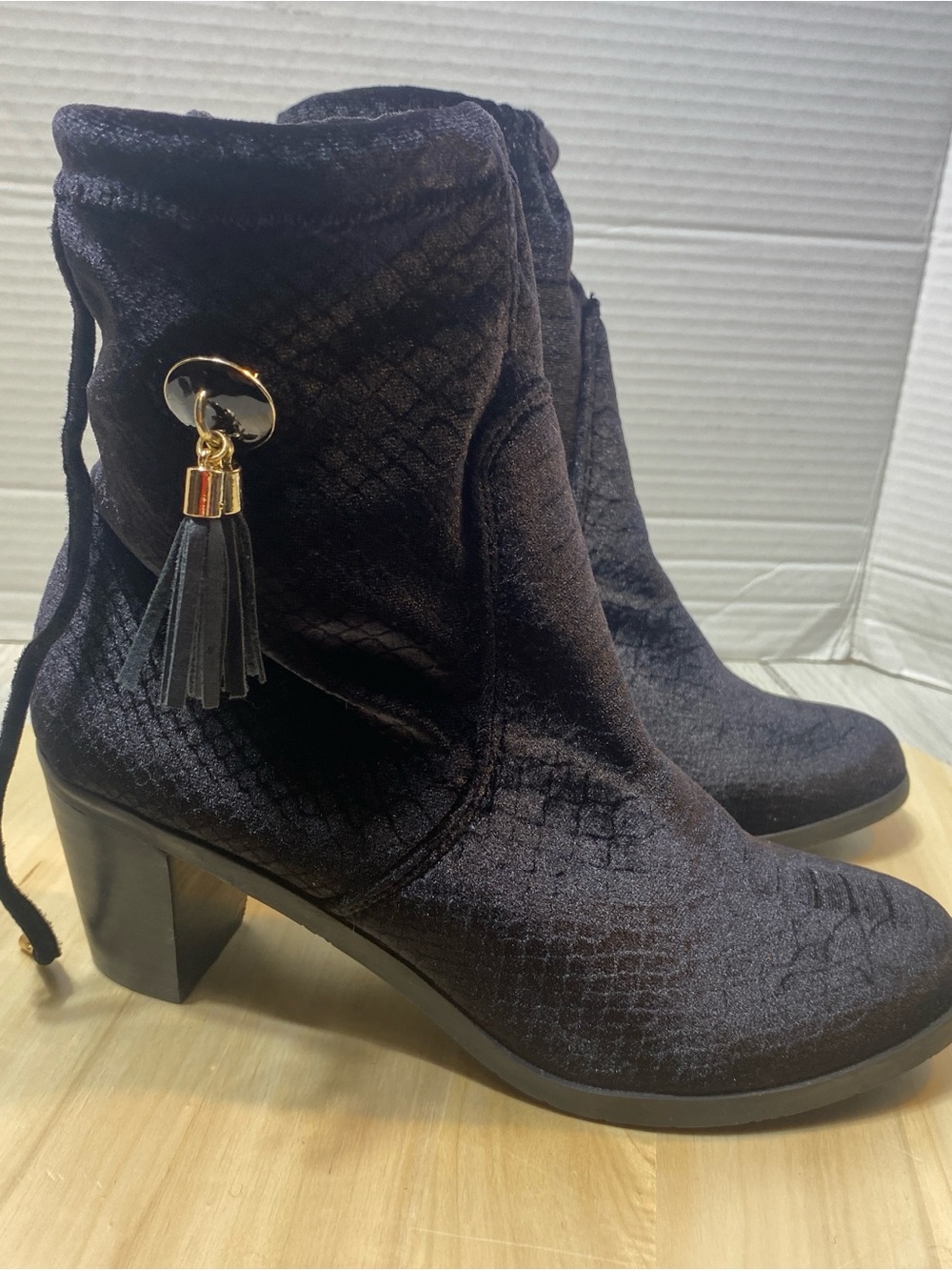 Trimfoot Co. Tara Black Velvet Tassel Block Heel Ankle Booties Women's Size 7